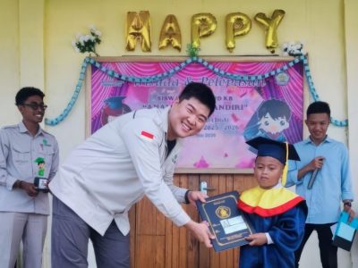 FOTO: PT GMM terus menunjukkan perhatiannya dalam mendukung pendidikan anak usia dini melalui Wisuda PAUD Anak Hebat Mandiri. Pendidikan menjadi fondasi penting dalam membangun generasi yang cerdas dan berkarakter.